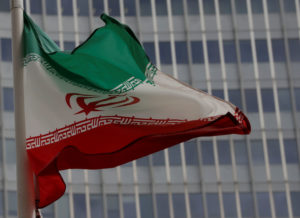 FOTO DE ARCHIVO: Una bandera de Irán en Viena