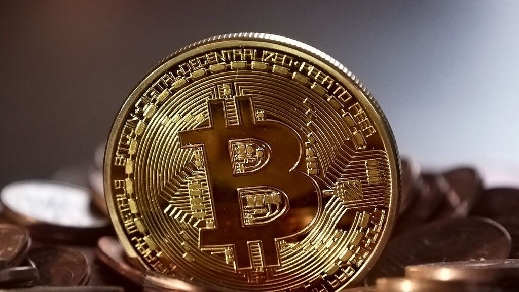 Bitcoin alcanzaría los 22,000 dólares