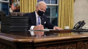 Biden extiende fechas de vencimiento de hipotecas