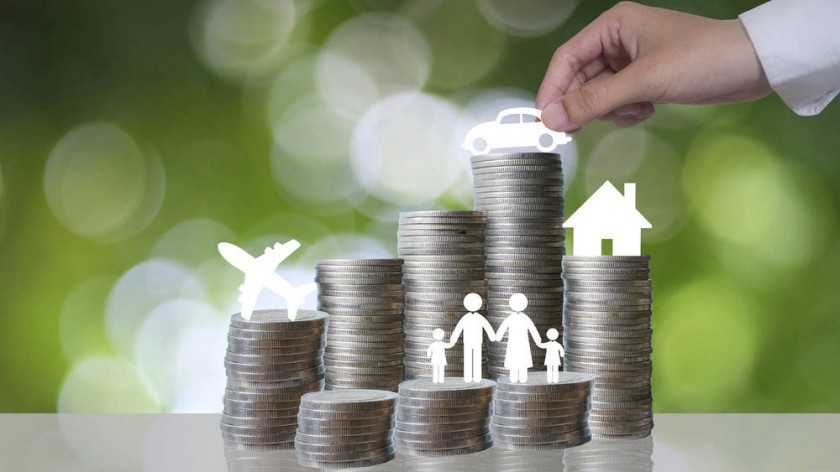 Metas de ahorro como viajes, comprar un auto o formar una familia.