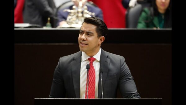 FeliFer Macías