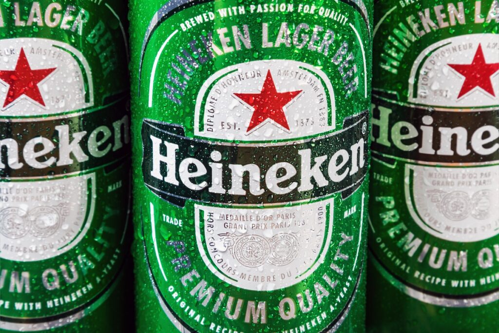 Consejeros de FEMSA renunciarán al consejo de Heineken.