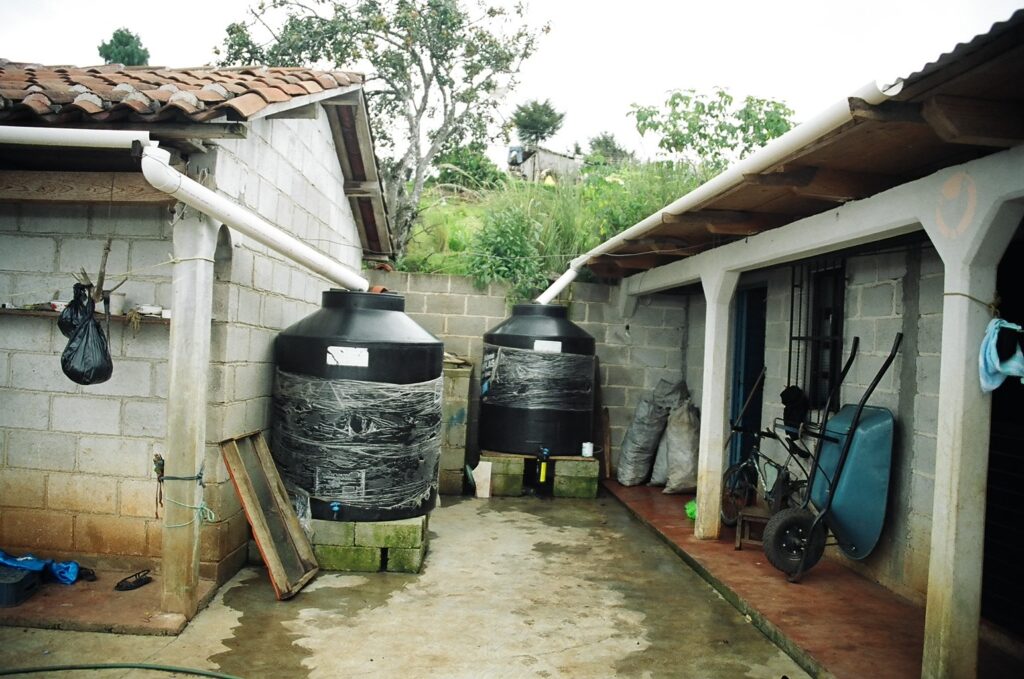 Captación de agua: clave para prevenir escasez en hogares