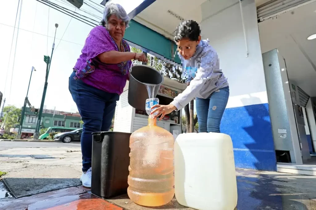 Agua contaminada por turbosina impacta a la Gustavo A. Madero