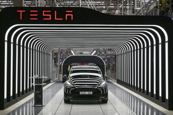 Tesla continúa su proyecto de instalar una planta en México