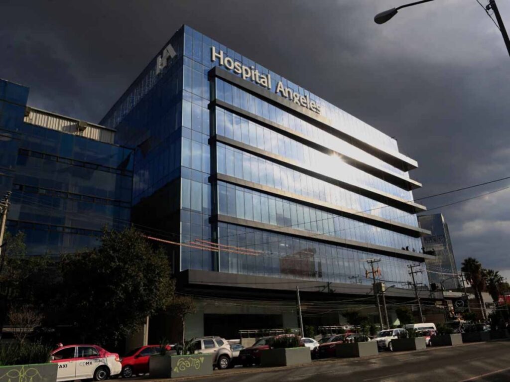 Médico del Hospital Ángeles responde a acusaciones de maltrato