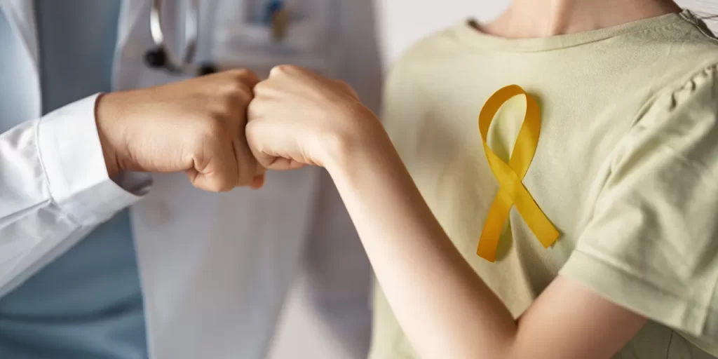 Grupo Kosmos colabora en tratamientos contra el cáncer infantil