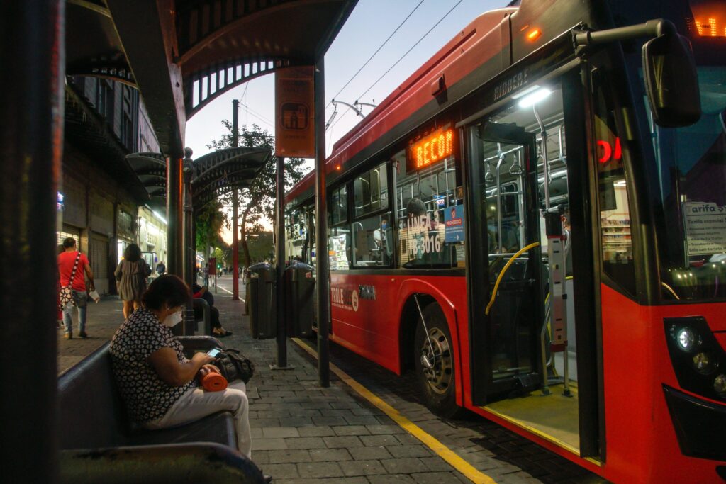Alfredo del Mazo Maza: Ciudades avanzan al priorizar transporte público
