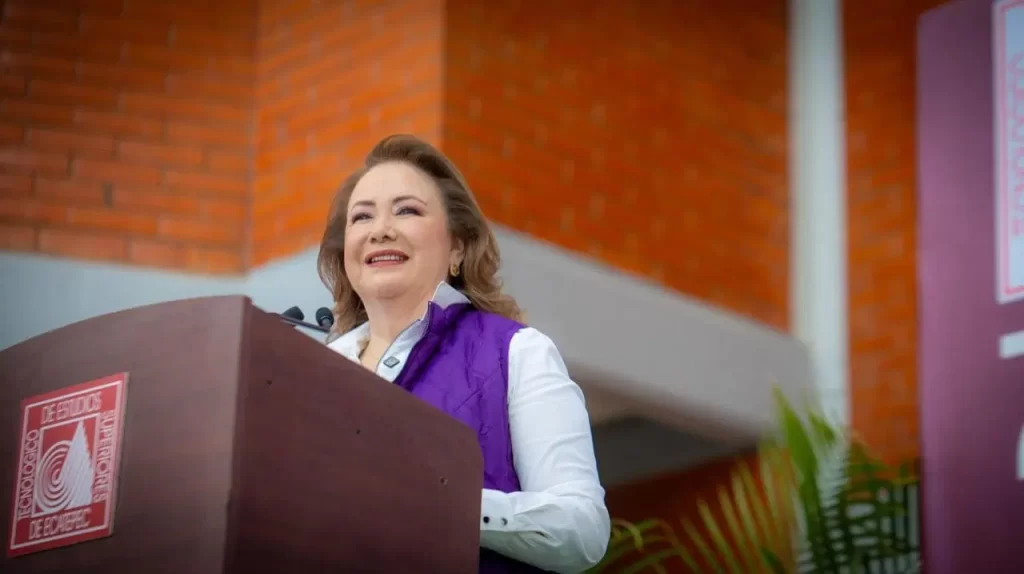 Yasmín Esquivel Mossa y su defensa del derecho a la identidad infantil