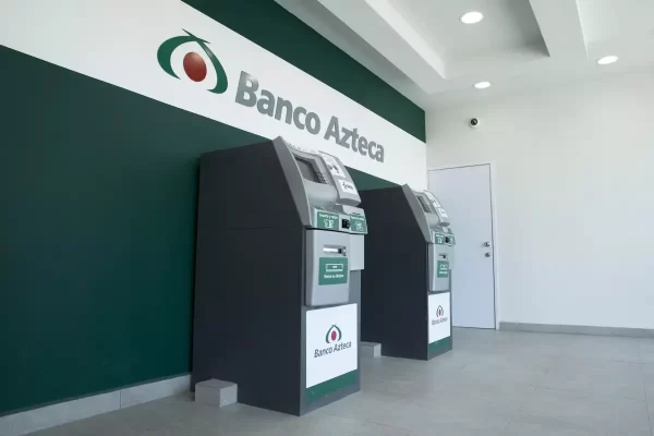 Reconocen a Banco Azteca como líder en liquidez