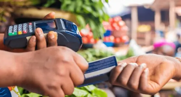 Norman Hagemeister Rey promueve acceso bancario en municipios pequeños