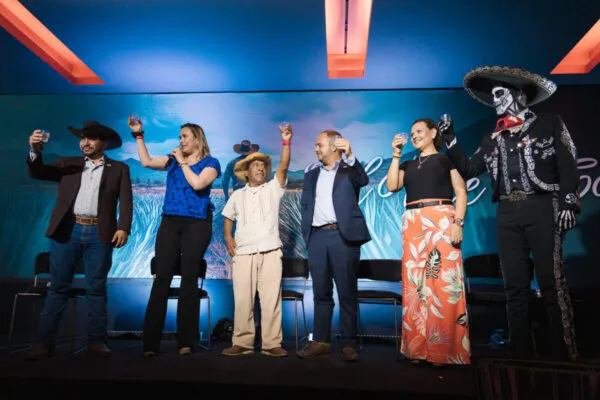 Banco Azteca honra la identidad mexicana con Mundo Mezcal