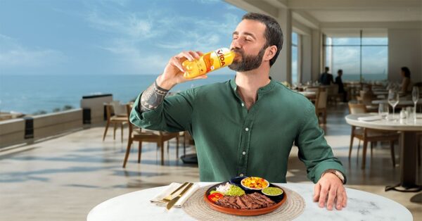 AJEMEX amplía su portafolio en México con el lanzamiento de Agua VIDA, una bebida ligera y refrescante para acompañar los momentos del día.