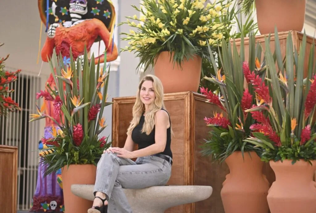 Patricia Lobeira Rodríguez resaltó que el centro histórico, y sobre todo el Zócalo, fue revestido e iluminado con una decoración distintiva.