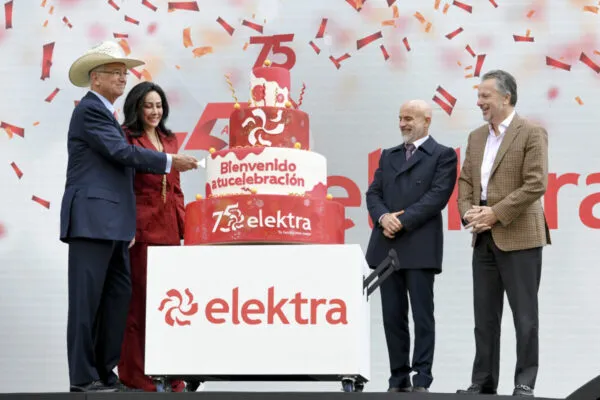 Elektra celebra 75 años de transformación digital y cercanía