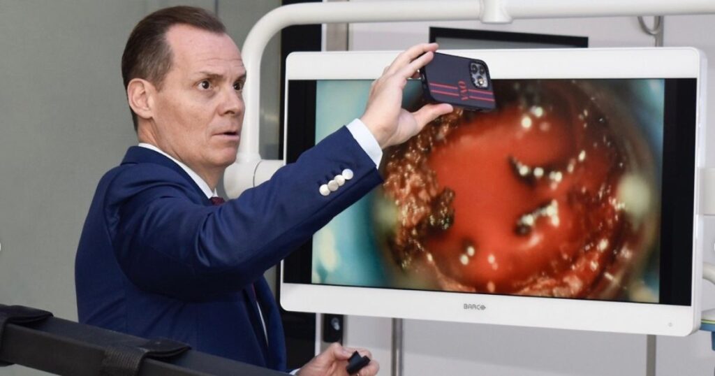 El presidente de Grupo Vazol, Olegario Vázquez Aldir, participó en el Concierto con Causa de la Fundación Duerme Tranquilo.