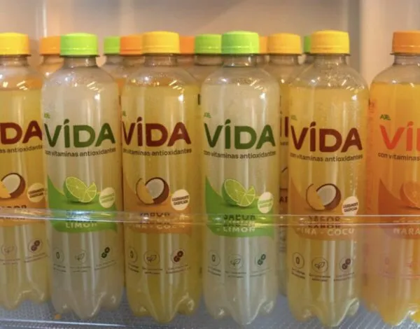 Presentación comercial de Agua VIDA con Vitaminas Antioxidantes del portafolio de AJEMEX.