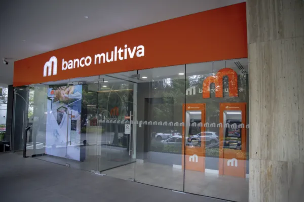 Con el apoyo del presidente de Grupo Vazol, Olegario Vázquez Aldir, Multiva está encaminado a convertirse en una institución especializada.