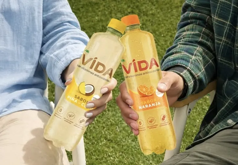 Producto Agua VIDA destacando su propuesta de valor en bebidas funcionales con antioxidantes.