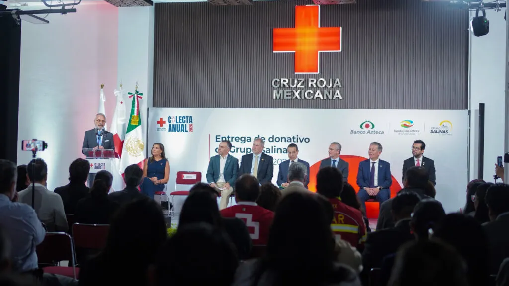 Banco Azteca aporta cuatro millones para la sostenibilidad de Cruz Roja