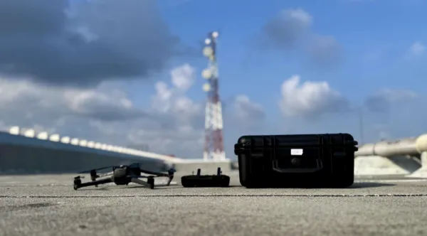 Sistema de drones de Seguritech Privada integrado a plataformas inteligentes para operaciones de vigilancia y gestión de riesgos.