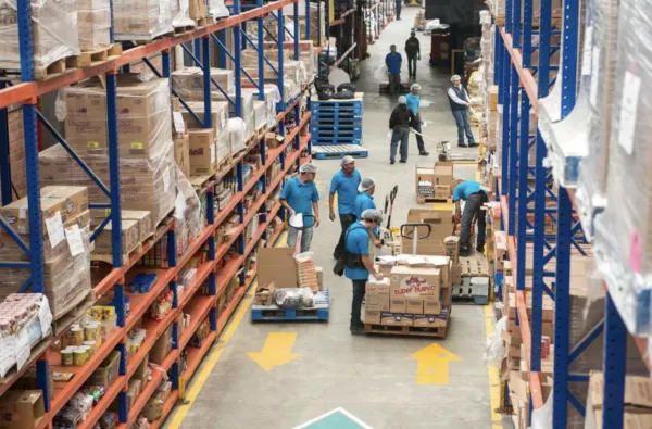 Corporativo Kosmos fortalece su estrategia empresarial mediante acciones de responsabilidad social, sostenibilidad y gobernanza.